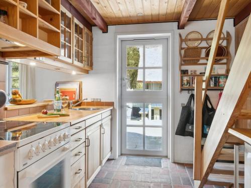 Holiday Home Gravers - 300m from the sea by Interhome in Laesoe Island