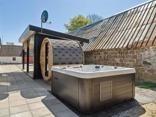  Holiday Home Hidde - 200m from the sea by Interhome in Rønde