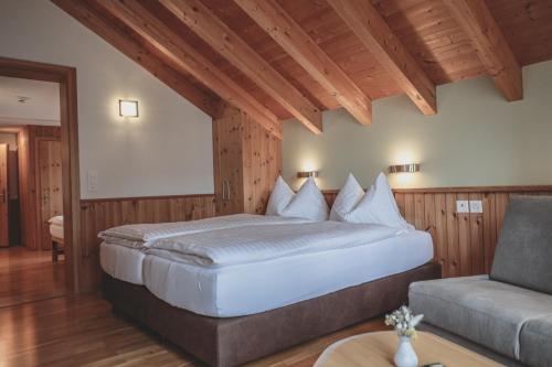 Hotel Garni Sonnenhalde - image 11