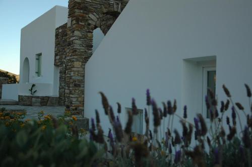 St George Antiparos Apartments and studios