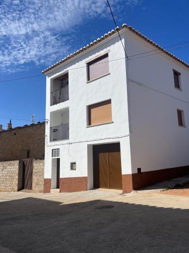 Casa Collado apartamento 1 in Cortes De Arenoso