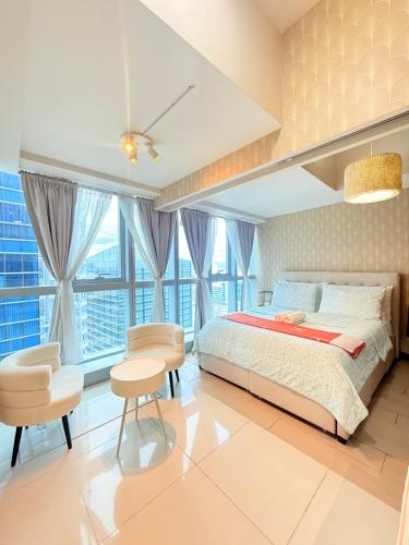 Uptown Parksuites Tower 1, Manila