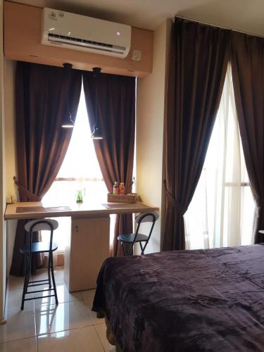 Comfy at Apartement Tifolia, Jakarta Timur, Yakarta (foto 7)