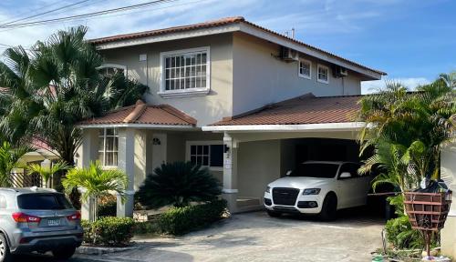 . Apartamento Moderno en Villas del Golf de 2 habitaciones