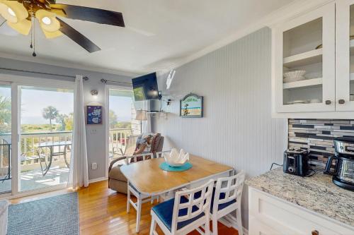 Sea Cabin 228-B in Isle of Palms, USA