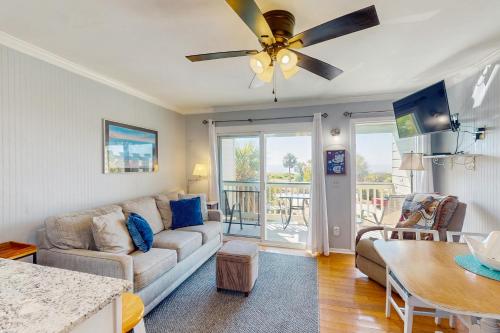 Sea Cabin 228-B