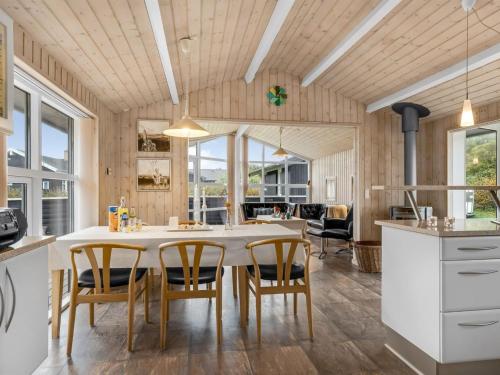 Holiday Home Dagmar - 500m from the sea by Interhome in Hjorring