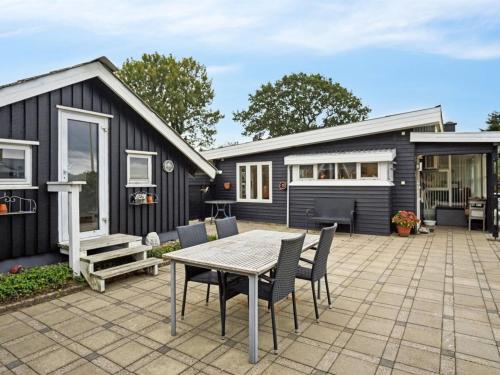 Holiday Home Yngvy - 500m from the sea by Interhome in Hejsager