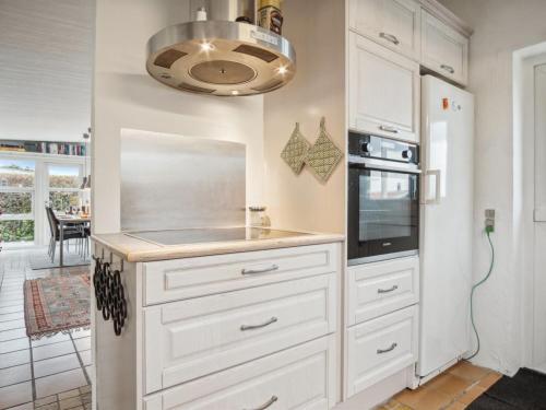 Holiday Home Yngvy - 500m from the sea by Interhome in Hejsager