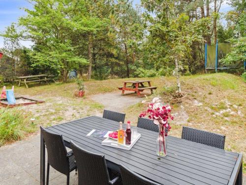 Holiday Home Zoya - 300m from the sea by Interhome in Snogebaek