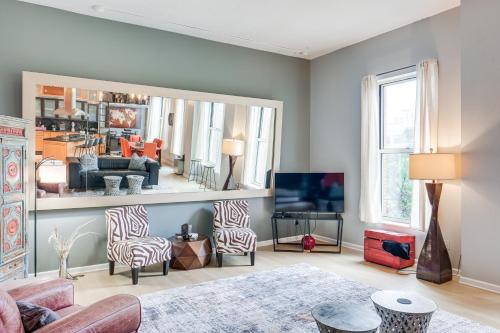 Dtwn Cleveland Loft-Style Condo: Walk to Stadiums!, Cleveland (foto 7)