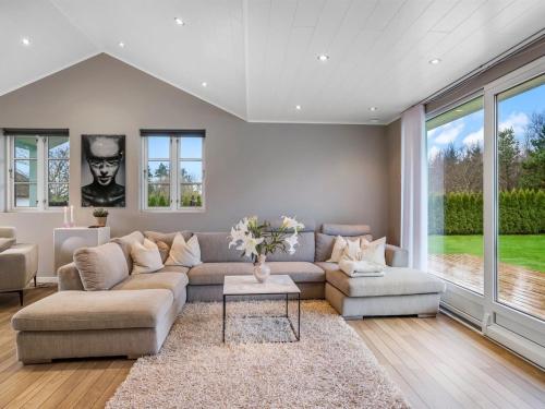 Holiday Home Bent - from the sea by Interhome in Hou