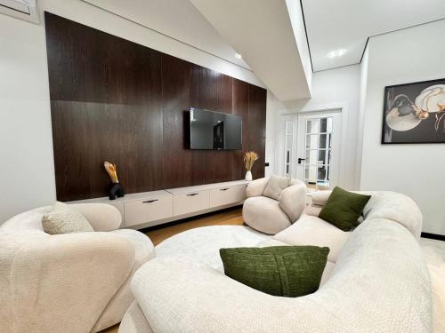 Raya Luxury Apartment Nizami street