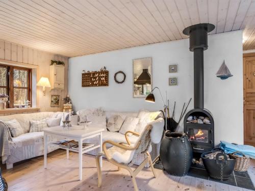 Holiday Home Gunnild - from the sea by Interhome in Hals