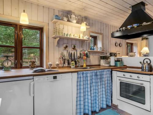 Holiday Home Gunnild - from the sea by Interhome in Hals