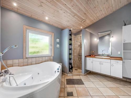 Holiday Home Efka - 600m to the fjord by Interhome in Hemmet