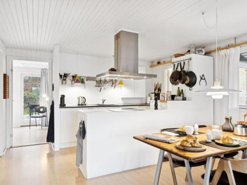 Holiday Home Henryette - 1-5km from the sea by Interhome in Boeslum