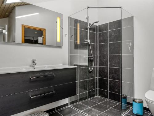 Holiday Home Delko - 650m from the sea by Interhome in Flovt