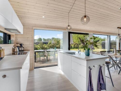 Holiday Home Edite - 900m from the sea by Interhome in Vaeggerlose