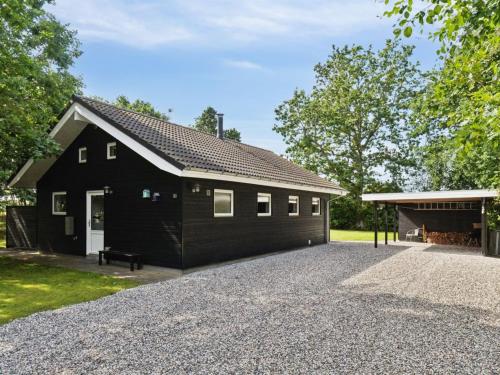 Holiday Home Bisera - from the sea by Interhome in Oster Hurup