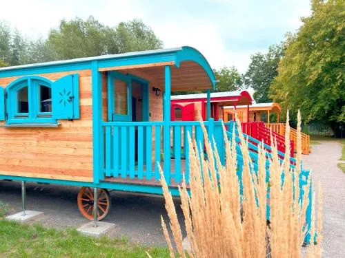 Ferienhauspark im Freibad Brauweg - Rolling Lodges in Göttingen, Deutschland
