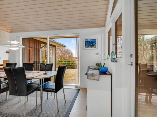 Holiday Home Nico - 70m to the fjord by Interhome in Roslev