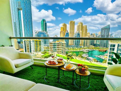 Barsana - Sapphire 3BR Suite - Marina & Sea Views, Dubaï