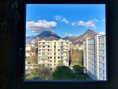 Appartement quartier calme et parking gratuit - Location saisonnière - Grenoble
