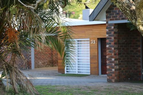 ทัศนียภาพภายนอกโรงแรม, The Escape in แอบบอทส์ฟอร์ด