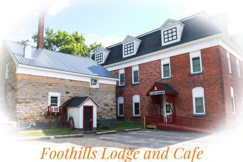 Foothills Lodge & Diner