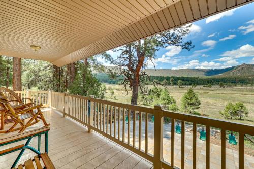Peaceful Nutrioso Cabin Retreat with Mountain Views! in Eagar 