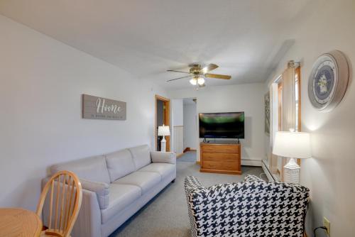 Apt in Old Orchard Beach - Walk to Bay and Pier - image 11