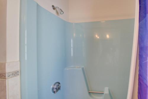 Apt in Old Orchard Beach - Walk to Bay and Pier - image 13