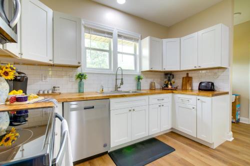 Dog-Friendly Jackson Home Near Downtown Hub! in Jackson, USA