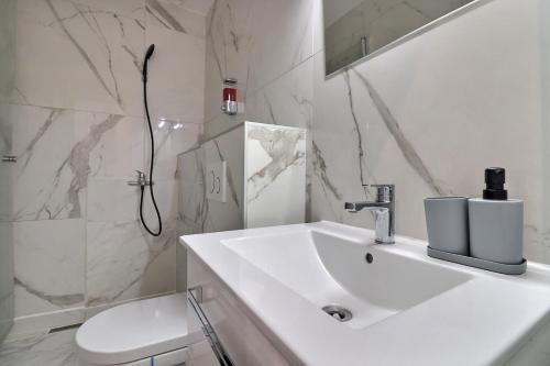 P&R - 2 room comfort, Plainpalais, Ginevra (foto 6)