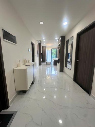 3 Badroom LUXURY Diamond Centery near the airport