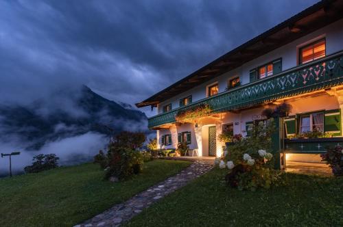 Karnerlehen Ferienwohnungen 827m von Ramsau bei Berchtesgaden entfernt