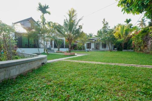 The Farm House Mirissa - image 3