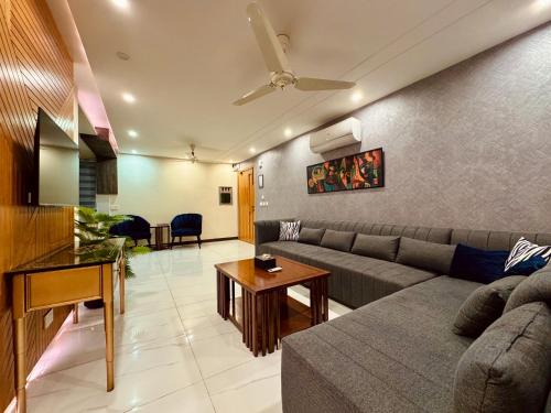 Lux Haven Stays 2 Bedroom Luxury Apartment - image 10