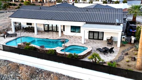 Lake Havasu Home with Heated Pool, Hot Tub & Game Room