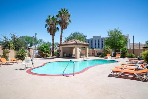 Holiday Inn Express Hotel & Suites Barstow an IHG Hotel - image 6