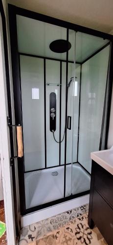 Zuhanyzó, Camping KiekeBoe in Posterholt De Winkel