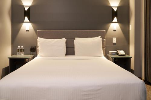 The Lex NYC Room Type - Queen Room