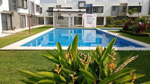 Casa Alcatraz con Alberca, Cuernavaca Morelos