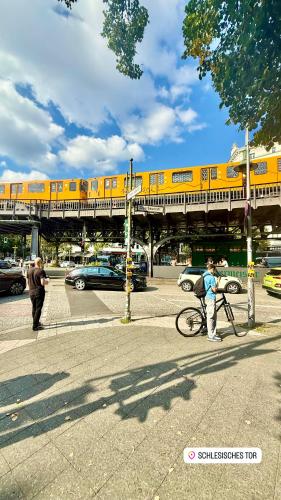 -NEU- Vintage-Flair in Kreuzberg, Berlin (photo 2)