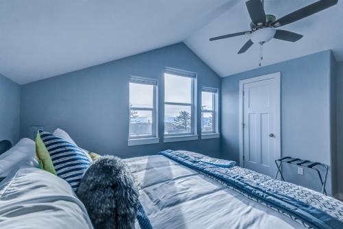 Ocean Overlook 3 Ensuite Bedrooms Game Lounge Pet-Friendly & Family Ready - image 7
