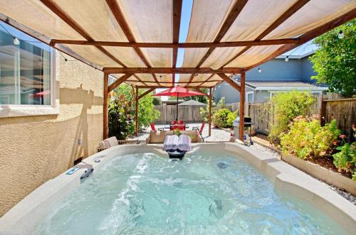 Hot tub, Healdsburg Winemaker's Home in Windsor (CA)