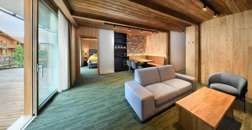 Hotel ELEMENTS Tatranska Lomnica Room Type - Family Suite with Balcony