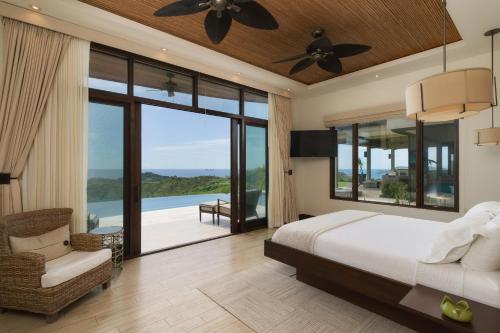Casa Symbiotica - Exclusive Villa with Gym, Infinity Pool & Housekeeping in Városközpont
