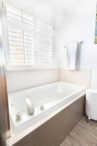 Farmington Gem, fenced yard, sleeps 6 in Farmington (UT)
